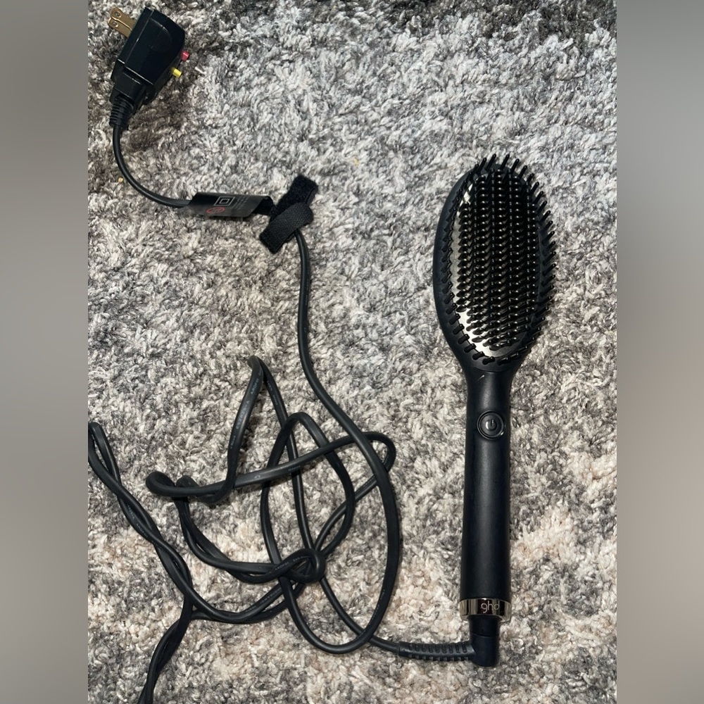 GHD glide hair brush straightener